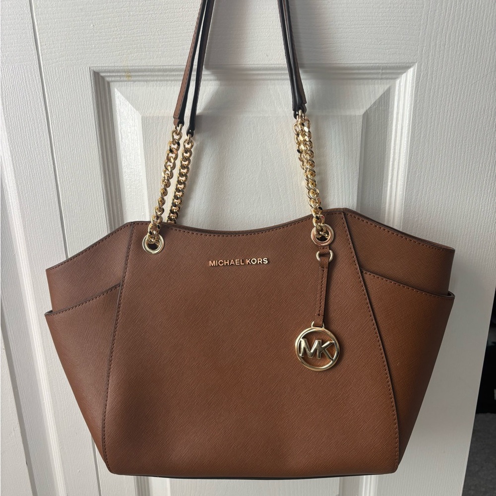 Michael Kors Tan Shoulder Bag with Gold Chain